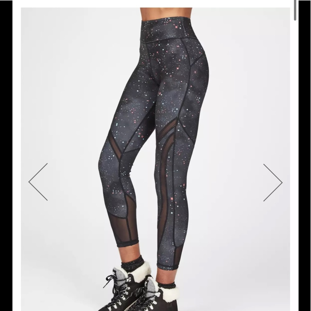 Sweaty Betty Reversible Yoga Leggings - Picture 12 of 13